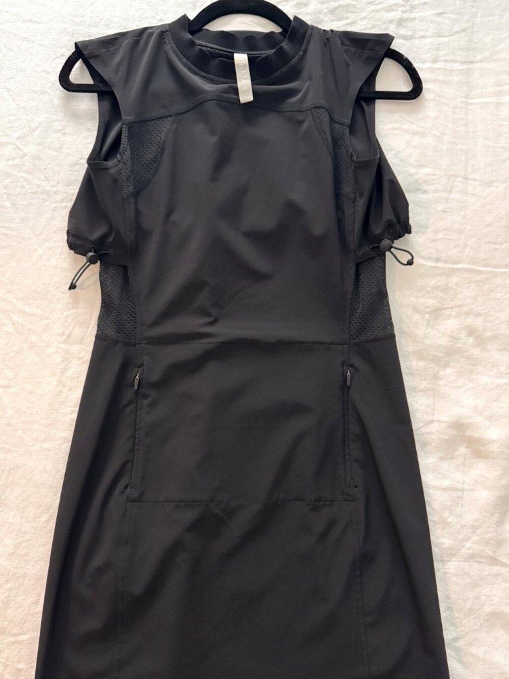 Athleta Yosemite Black Mesh Hiking Dress XS Style 558668
